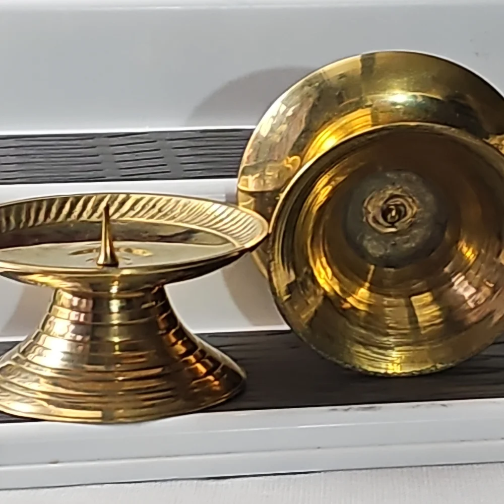 Vintage PAIR Brass gold-tone Candlestick taper Candle Holders 2” Tall - Picture 2 of 4